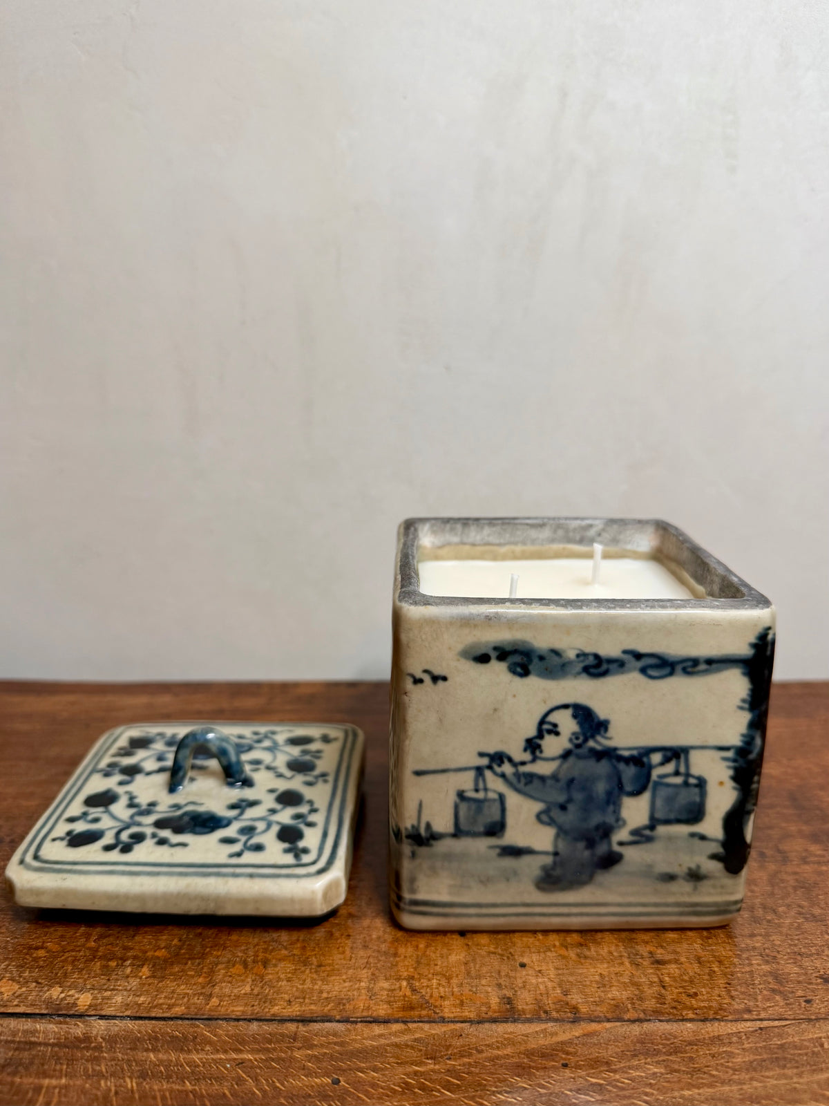 Antique Chinese Blue and White Porcelain Tea Caddy