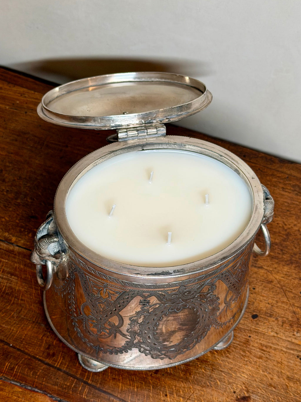 Antique Victorian Silver-Plated Biscuit Box with Ram Head Handles and Hinged Lid from the 1880s