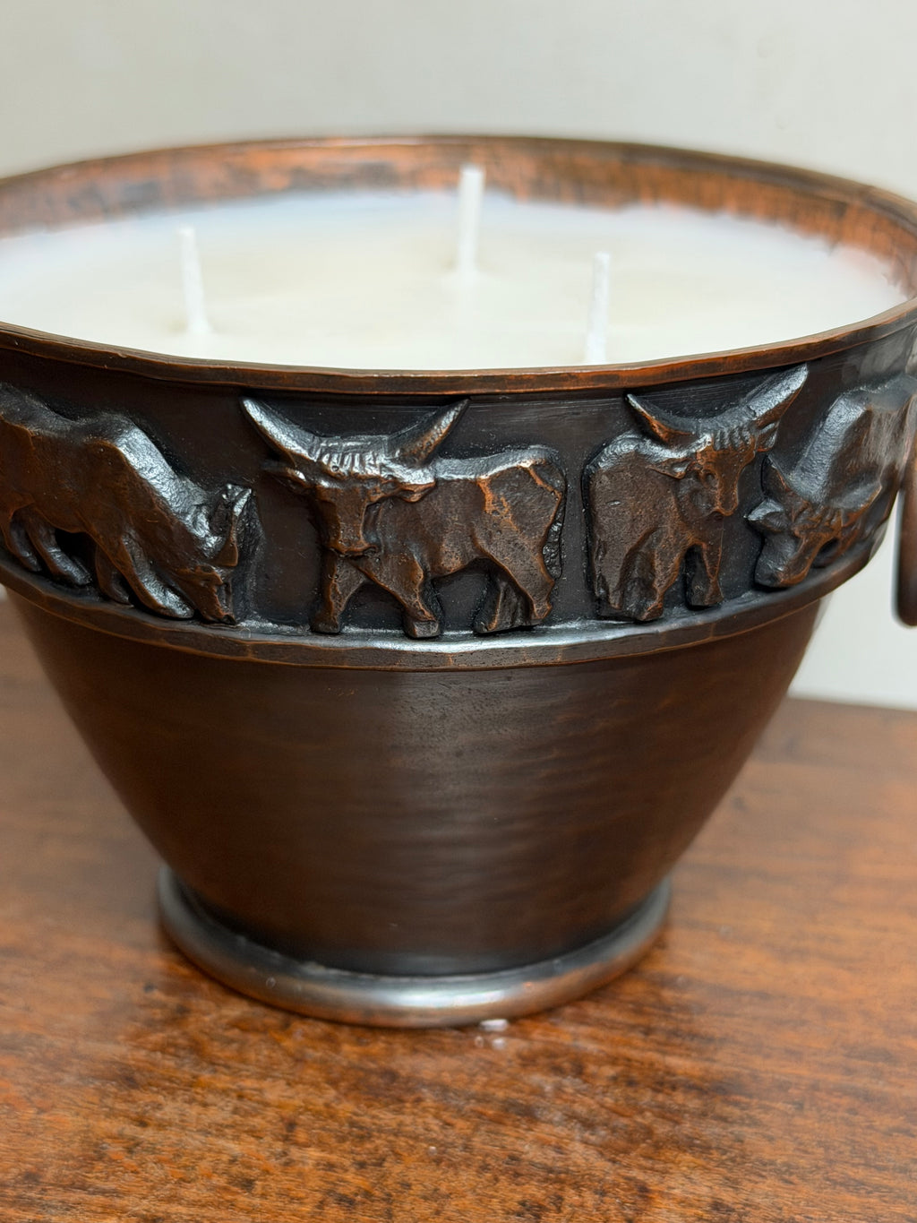 Vintage Szecsi Hammered Copper Bowl with Raised Longhorn Detail and Ring Handles