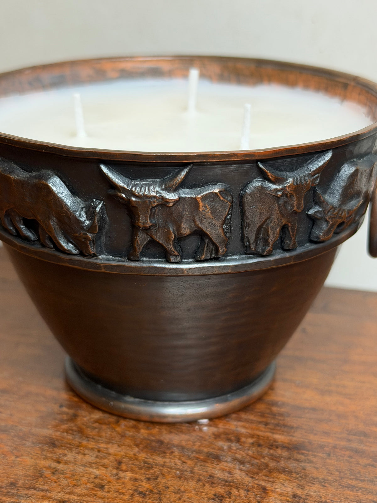 Vintage Szecsi Hammered Copper Bowl with Raised Longhorn Detail and Ring Handles