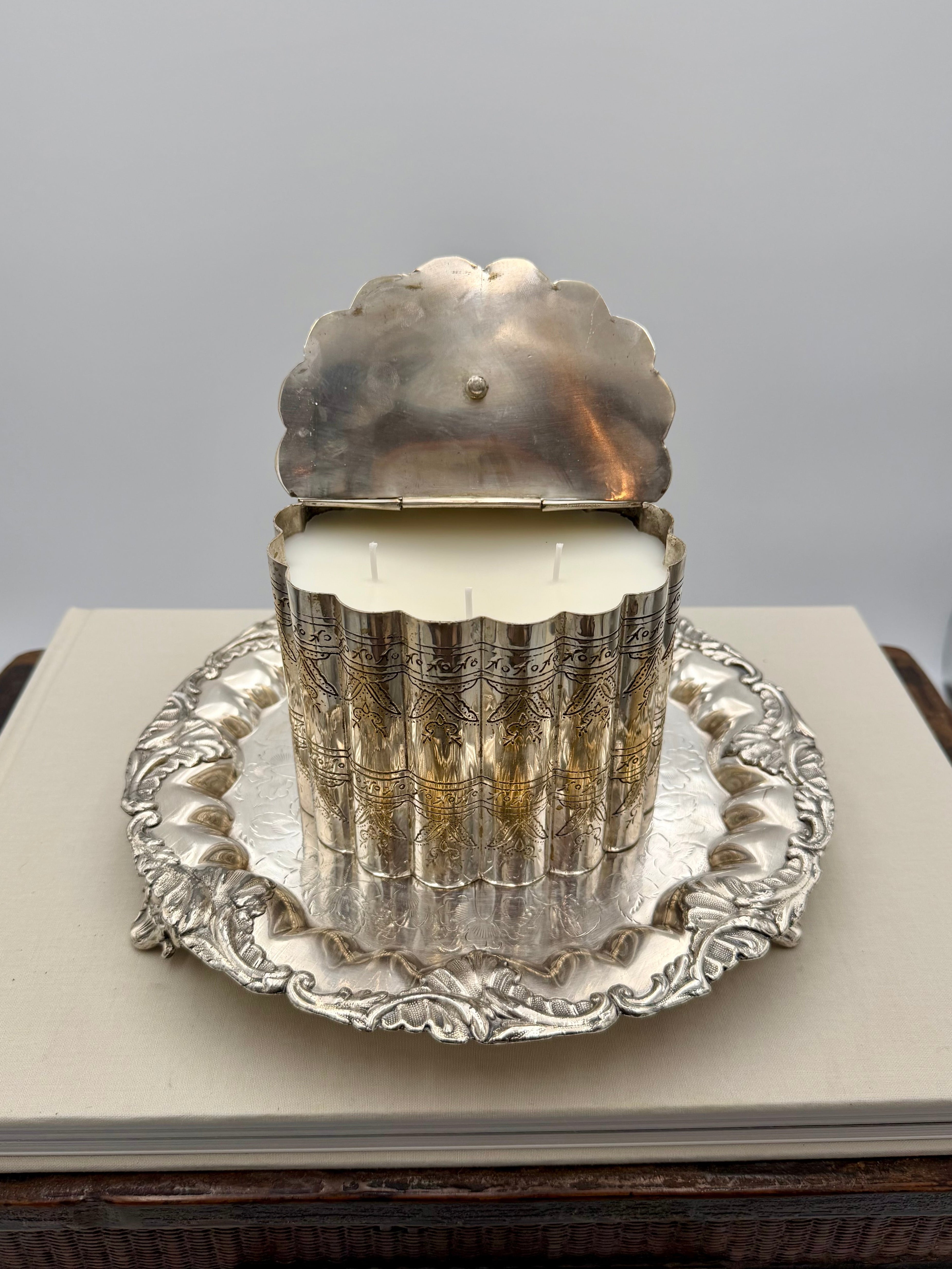 Vintage International Silver Company Silver-Plated Tea Caddy