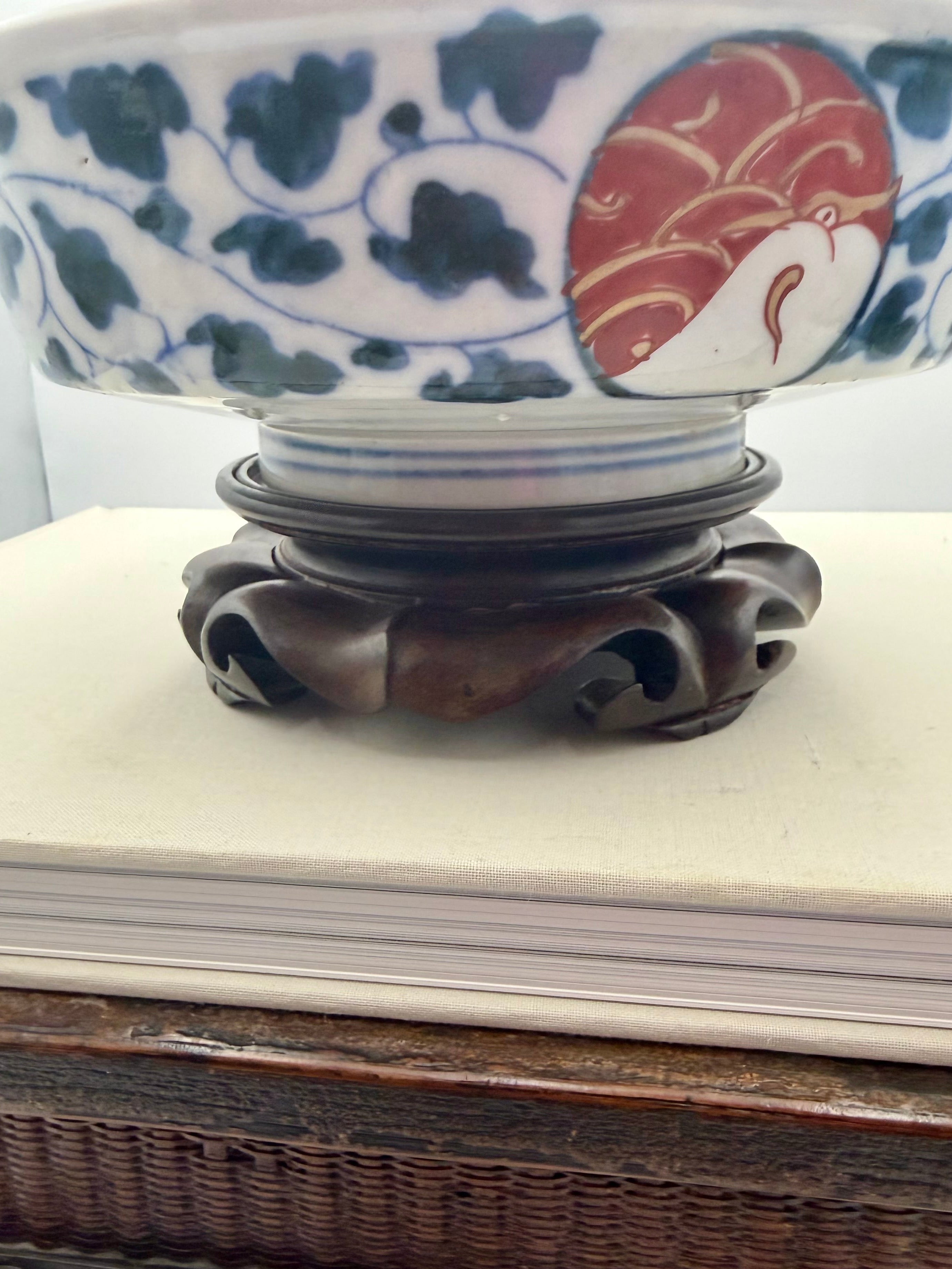 Antique Japanese Imari Porcelain Pedestal Bowl from the Early 18th Century