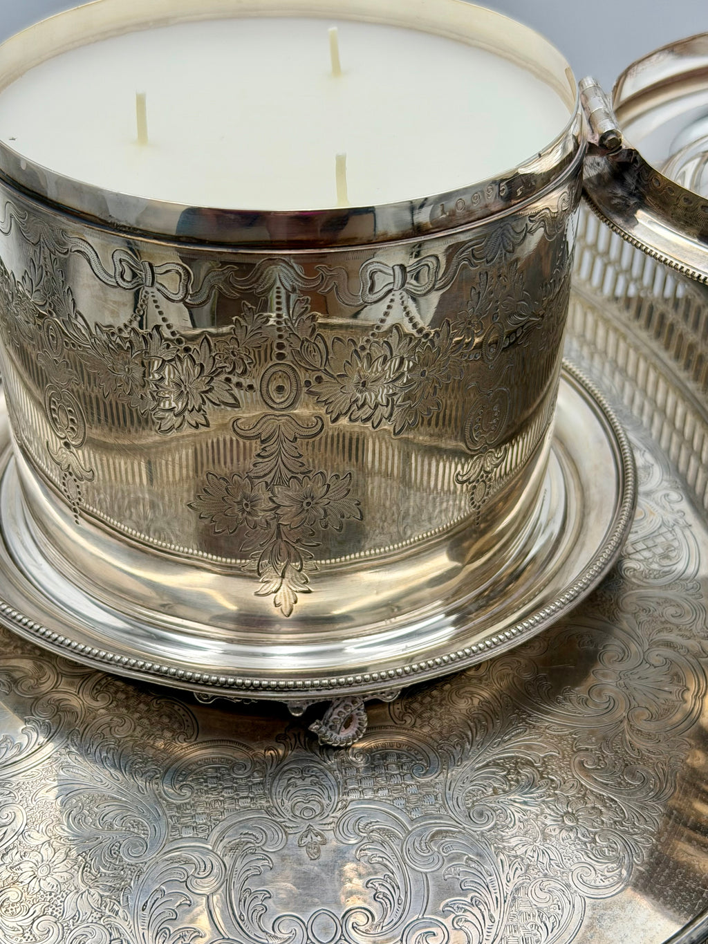 Antique Elkington & Co Silver-Plated Biscuit Barrel