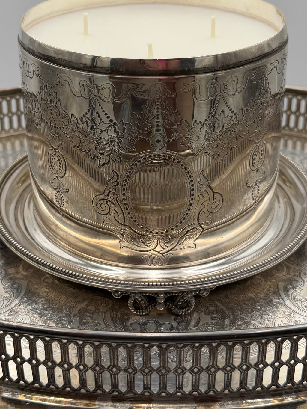 Antique Elkington & Co Silver-Plated Biscuit Barrel
