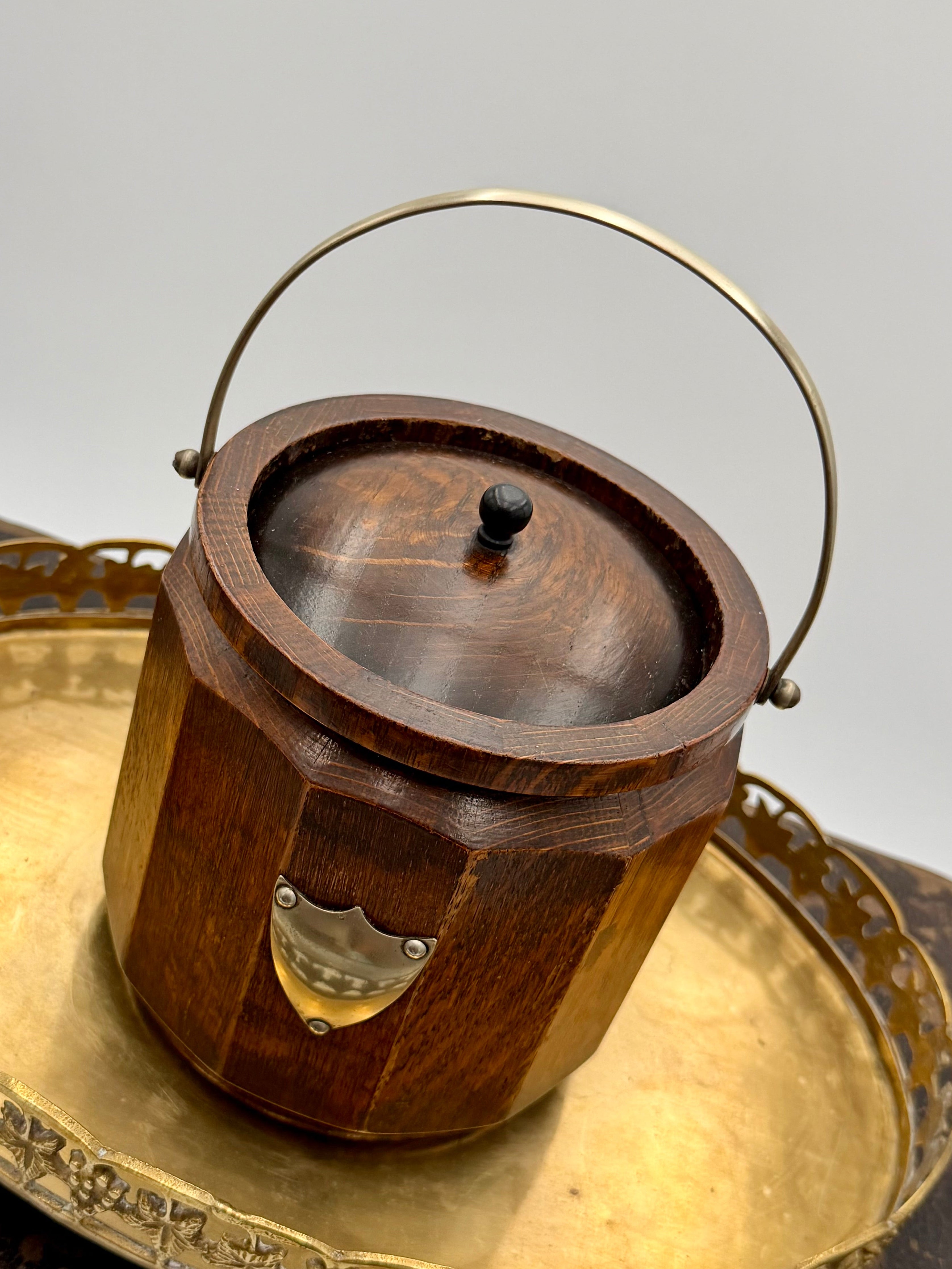 Antique Oak and Silver-Plated Biscuit Barrel - England 19th Century