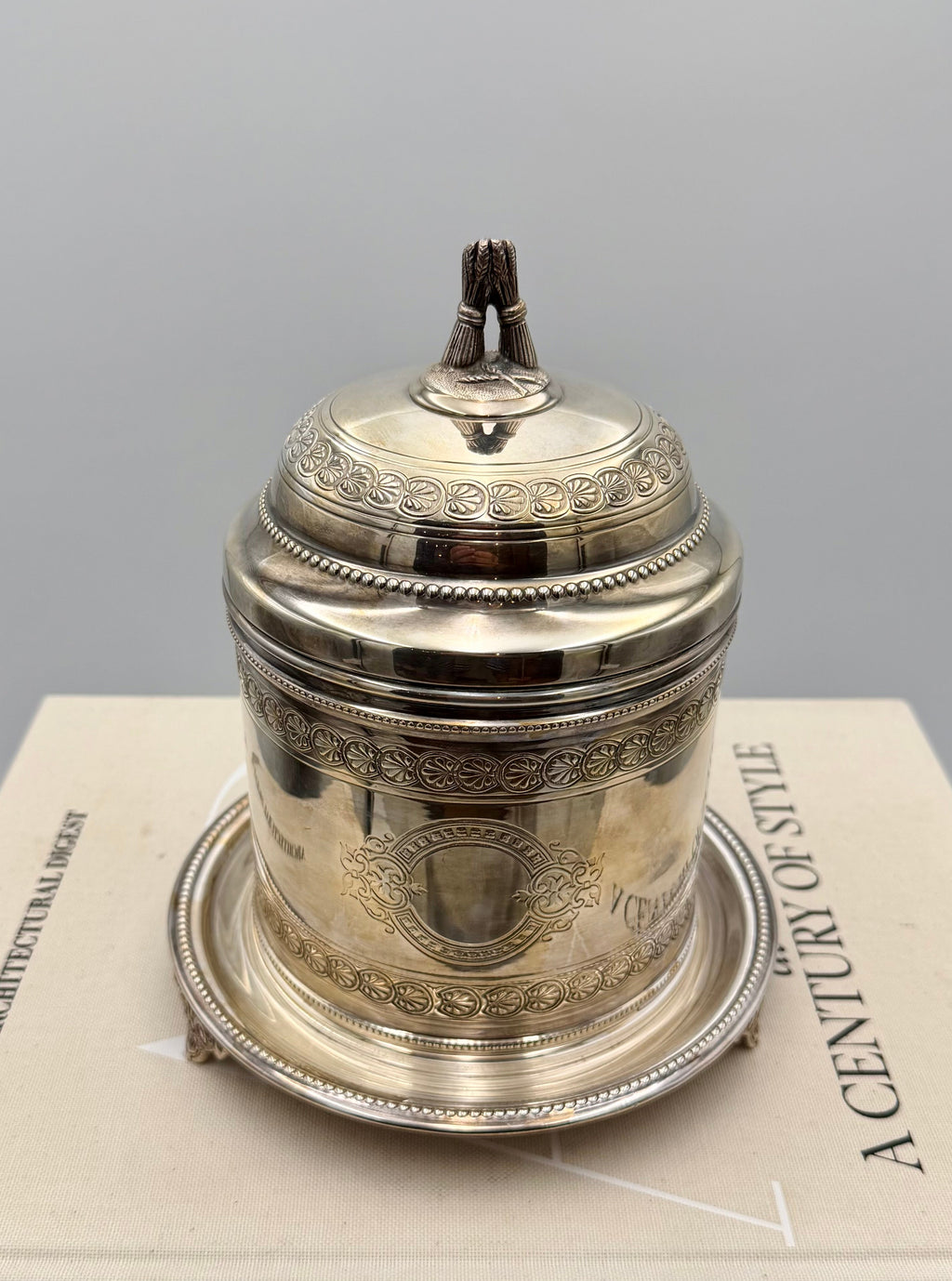 Vintage Silver-Plated Victorian Footed Biscuit Barrel with Wheat Finial in Excellent Condition